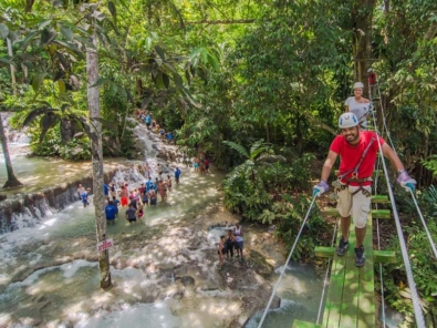 911eeac1-24a9-46b2-8995-00f4f71124b6-guide-to-dunns-river-falls-6