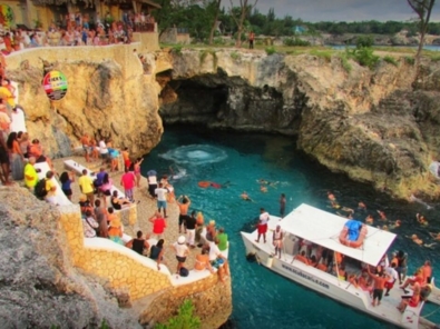 overview-of-ricks-cafe-1024x706